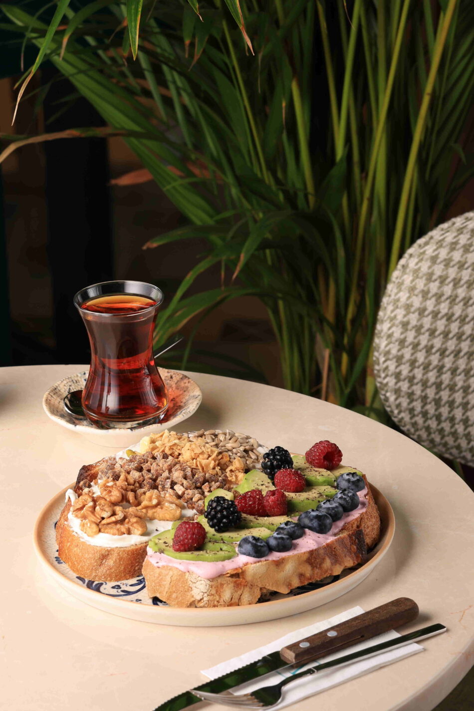 Çay ve Sağlıklı Proteinli Ekmek İstanbul