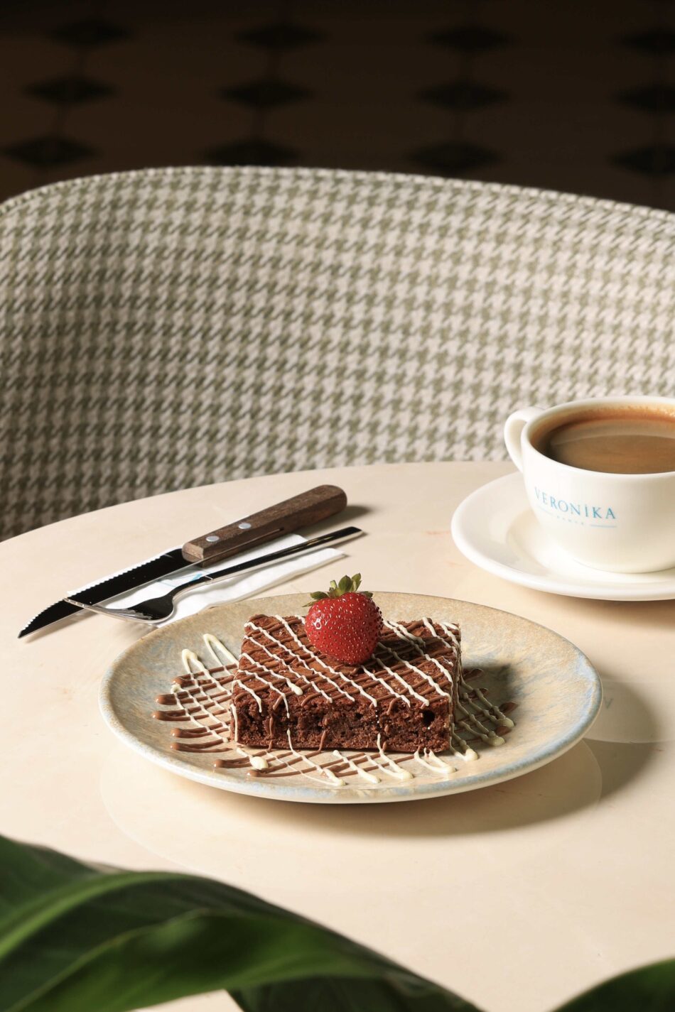 Kek ve Sıcak Kahve İstanbul