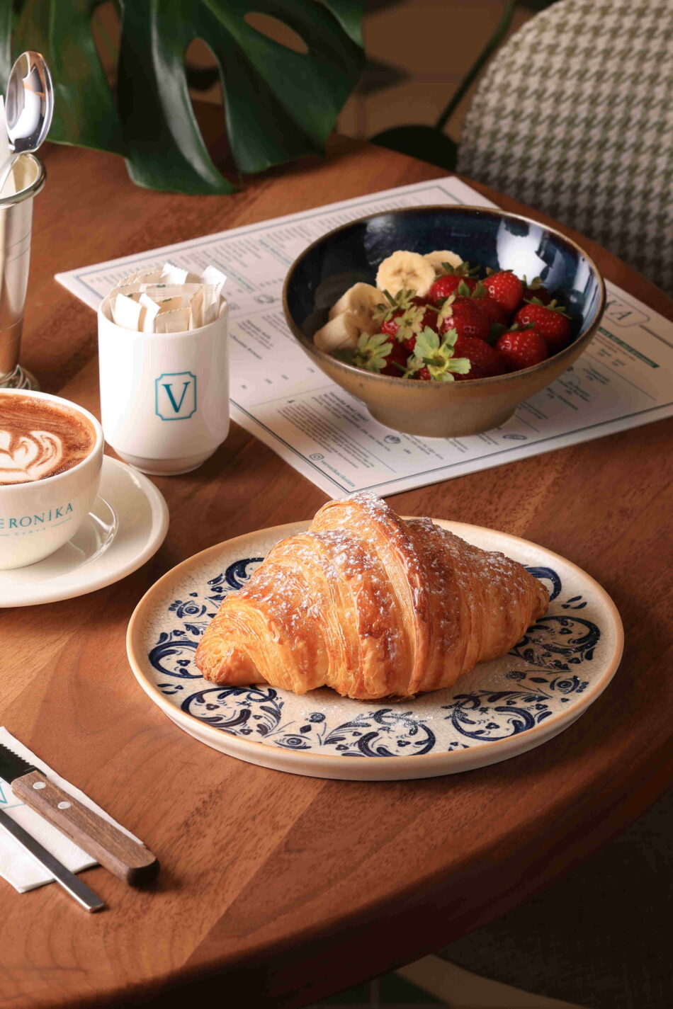 Pudra Şekerli Kruvasan